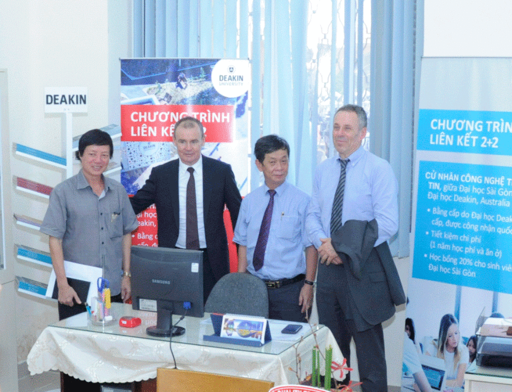 Cooperation Meeting Sai Gon University and Deakin University